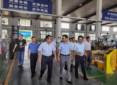 市人大代表赴尼尔开展“帮一企、建一言、献一策”活动