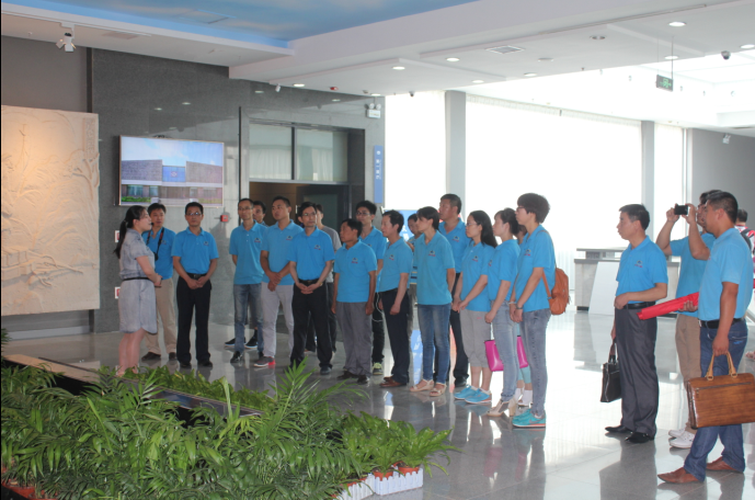 红色之旅手牵手、尼尔员工心连心——公司组织党员、退伍军人赴盐城新四军纪念馆参观