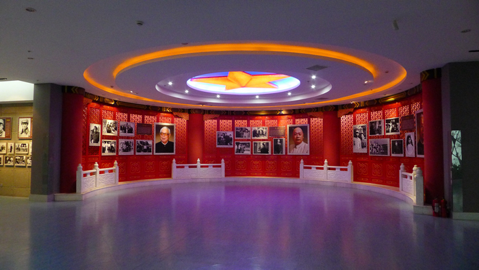 红色之旅手牵手、尼尔员工心连心——公司组织党员、退伍军人赴盐城新四军纪念馆参观